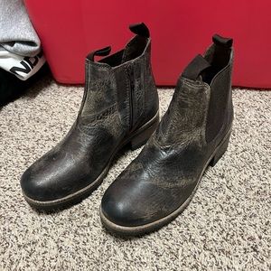 NIB Diba true Say so Bootie Charcola 8.5